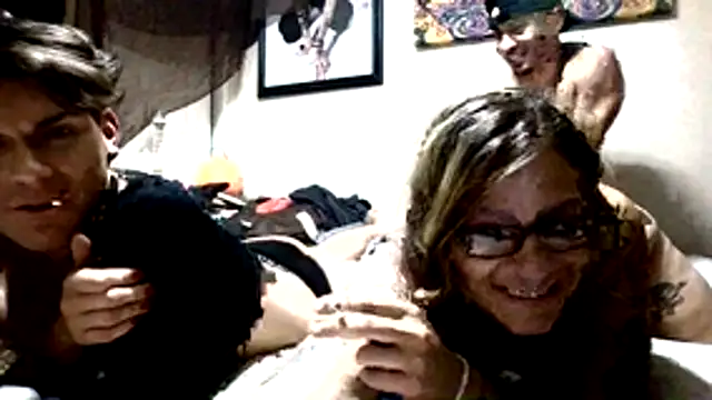 SparklesB1tch online show from 3, 11, 2025