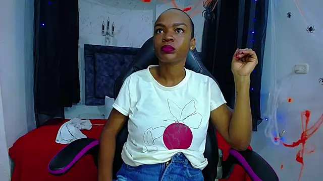 mia  thomson  online show from 5, 11, 2025