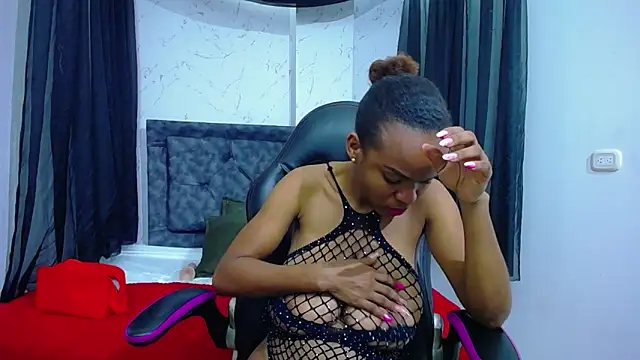 mia  thomson  online show from 14, 12, 2025