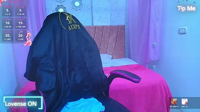 mia  thomson  online show from 18, 4, 2026