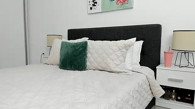 erikasweetie online show from 8, 10, 2025