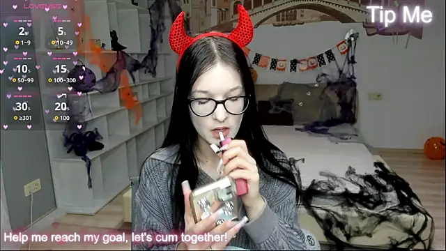 AlicaMoons online show from 24, 10, 2025