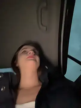 Snapshot of KittyQueeny chatting on 26, 11, 2025 KittyQueeny online show from 26, 11, 2025