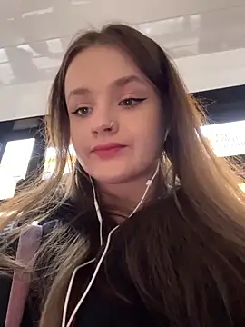 KittyQueeny online show from 30, 9, 2025