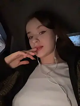 Snapshot of KittyQueeny chatting on 26, 10, 2025 KittyQueeny online show from 26, 10, 2025