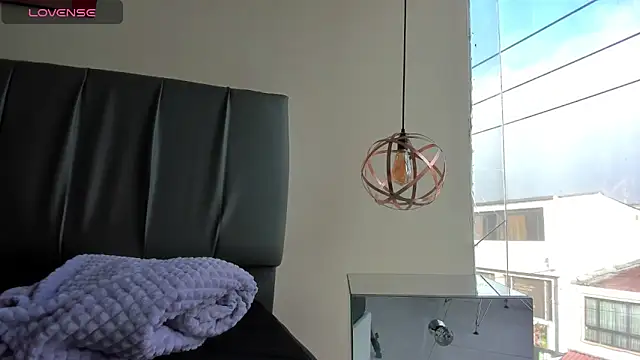 iisabella noa online show from 14, 4, 2026