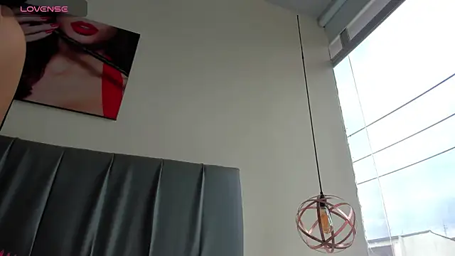 iisabella noa online show from 13, 4, 2026