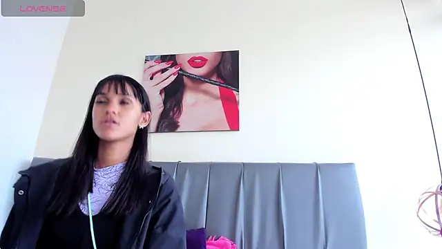 Snapshot of iisabella_noa chatting on 2, 6, 2026 iisabella noa online show from 2, 6, 2026
