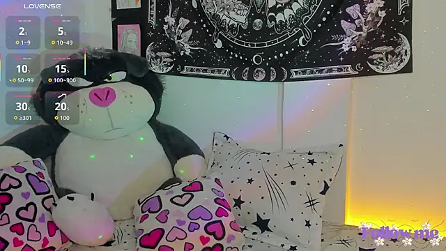 Snapshot of milita_houston chatting on 15, 5, 2026 milita houston online show from 15, 5, 2026