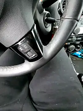 Snapshot of giova17cm chatting on 31, 10, 2025 giova17cm online show from 31, 10, 2025