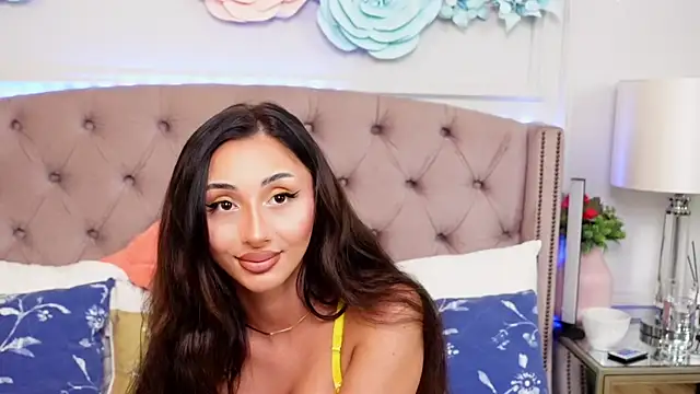Snapshot of JenniferLovve chatting on 15, 5, 2026 JenniferLovve online show from 15, 5, 2026