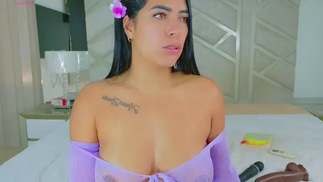 RoseMariee  online show from 14, 5, 2026