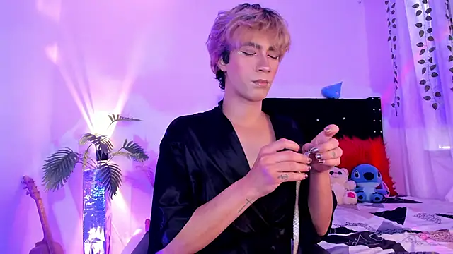 Cooperrosscute233 online show from 8, 4, 2026