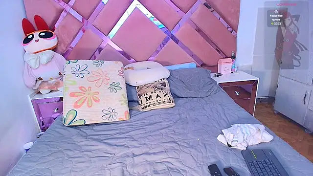 BrittanyBoa online show from 13, 2, 2026