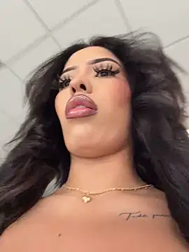 Snapshot of MystiqueXXX chatting on 24, 6, 2026 MystiqueXXX online show from 24, 6, 2026