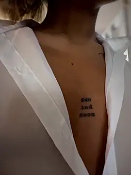 MystiqueXXX online show from 2, 12, 2025