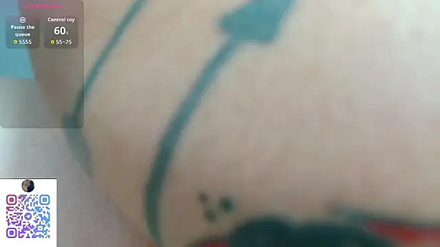 Hair Squirting online show from 9, 11, 2025