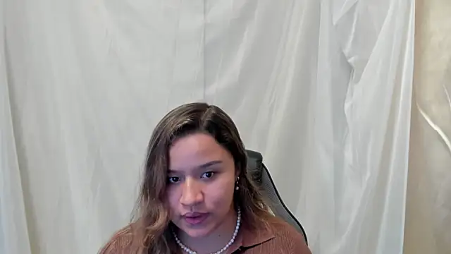 ElaBourn  online show from 24, 3, 2026