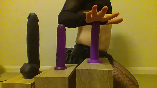 unforgettable dirty slut online show from 4, 4, 2026