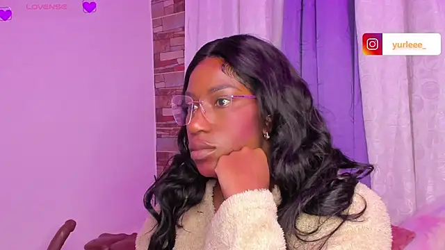 Brandy brown  online show from 28, 2, 2026