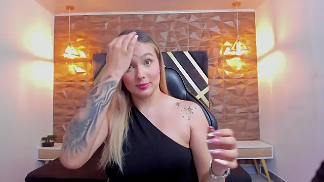 Emmaa white  online show from 7, 3, 2026