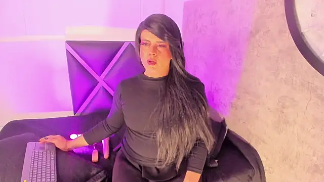 Yordan chubbyhot online show from 16, 9, 2025