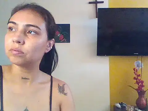 EmmaSplycer02 online show from 7, 5, 2026