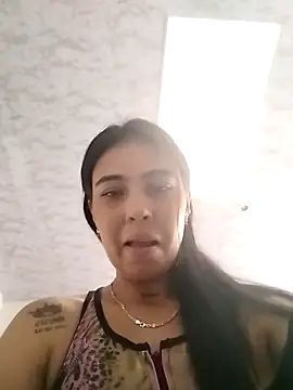 EmmaSplycer02 online show from 2, 4, 2026