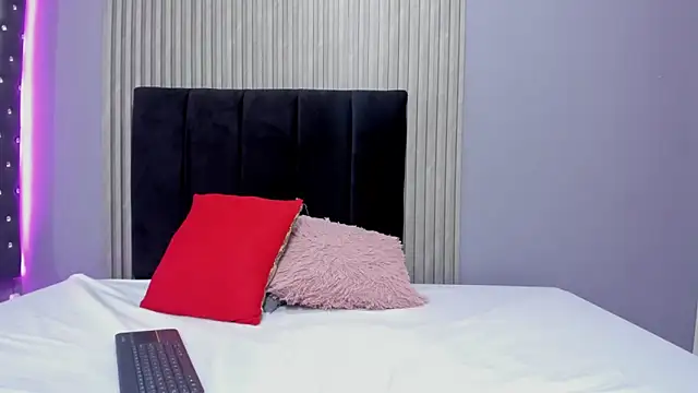 Sex samantha online show from 16, 12, 2025