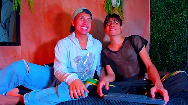 spicy adonhis online show from 17, 11, 2025