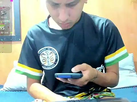 spicy adonhis online show from 13, 4, 2026