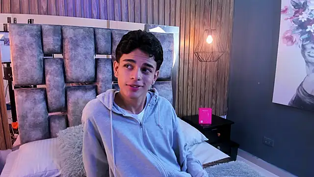 owen  johnson online show from 8, 11, 2025