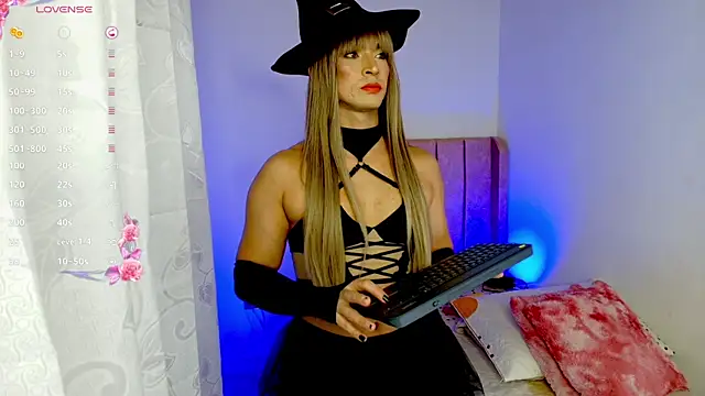 MaddySmithX online show from 15, 10, 2025