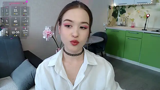 StaceyAngell online show from 28, 9, 2025