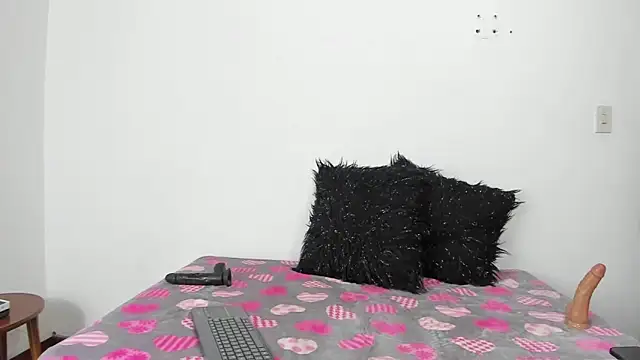 Camila Martiinez online show from 23, 9, 2025