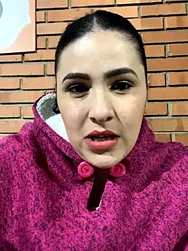 Snapshot of IvettSt_ chatting on 18, 12, 2025 IvettSt online show from 18, 12, 2025