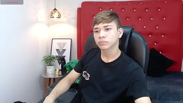 Snapshot of nathanclay chatting on 17, 5, 2026 nathanclay online show from 17, 5, 2026