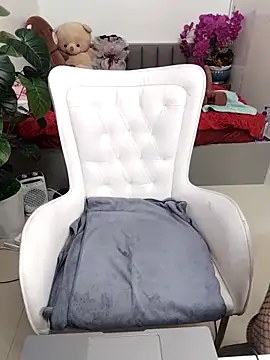 Jess-Thuy online show from 16, 12, 2025