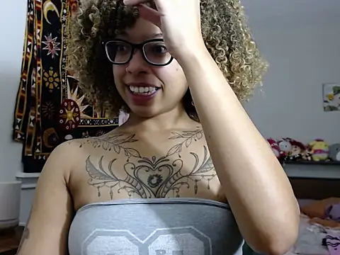 Cherribombzz online show from 6, 3, 2026