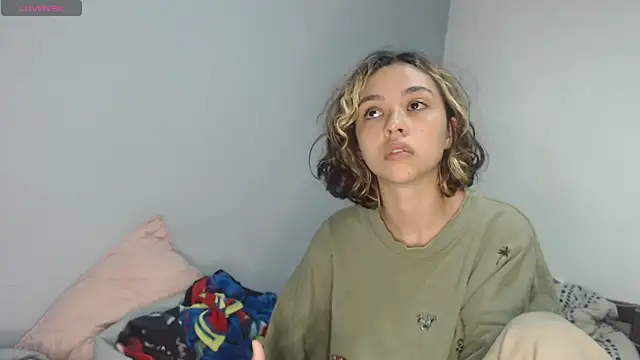 Snapshot of brisazanes chatting on 1, 11, 2025 brisazanes online show from 1, 11, 2025