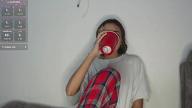 Snapshot of brisazanes chatting on 8, 11, 2025 brisazanes online show from 8, 11, 2025