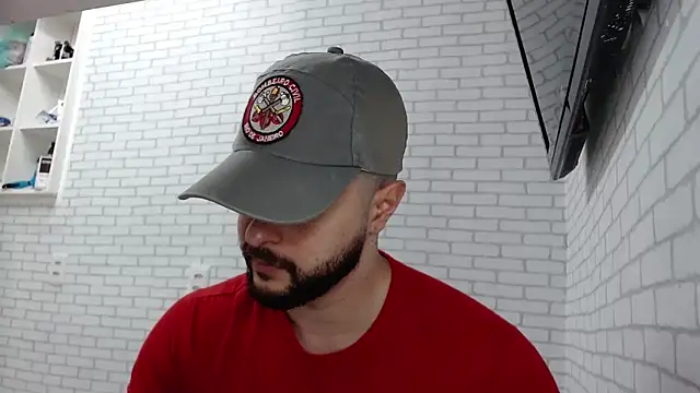 Snapshot of BombeiroHotx chatting on 6, 11, 2025 BombeiroHotx online show from 6, 11, 2025