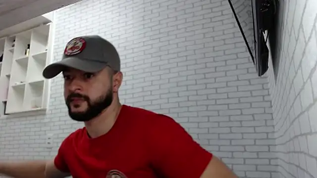 Snapshot of BombeiroHotx chatting on 9, 11, 2025 BombeiroHotx online show from 9, 11, 2025