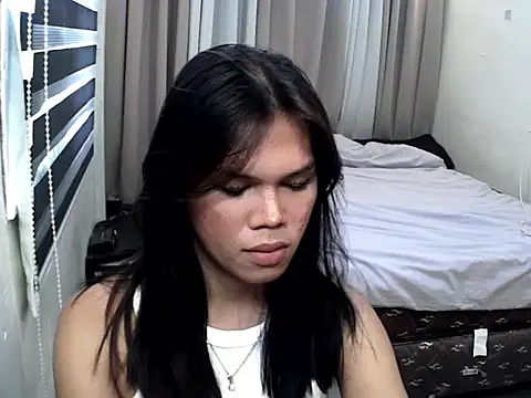 keana laux online show from 28, 9, 2025