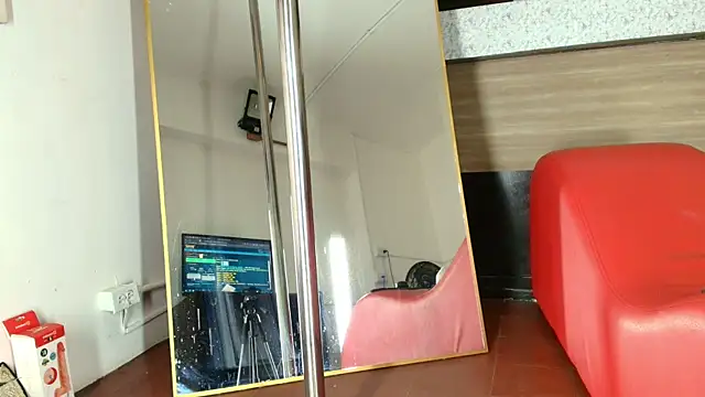  DantFox  online show from 8, 10, 2025