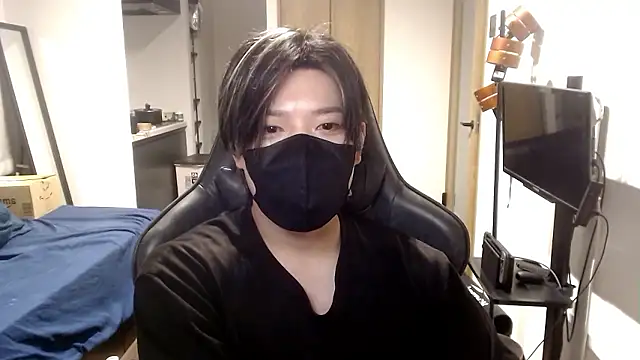 Mei-Tanaka online show from 4, 10, 2025