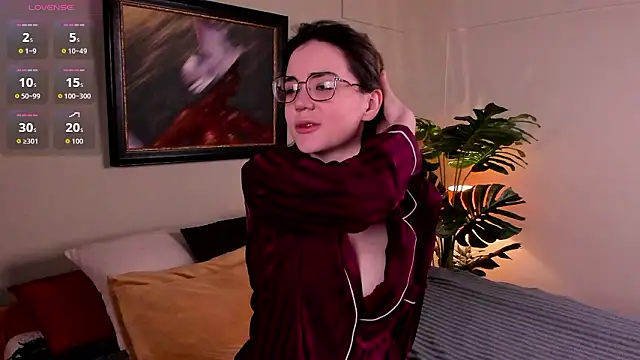 Sunny Teaze online show from 18, 2, 2026