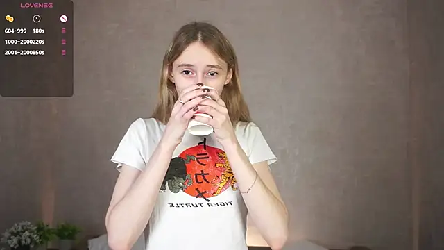BeatrixHiett online show from 24, 9, 2025