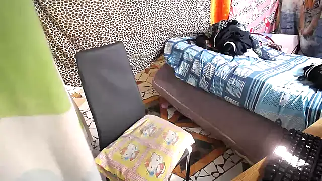 Snapshot of mike_ross11 chatting on 21, 10, 2025 mike ross11 online show from 21, 10, 2025