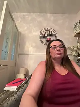 BuxomKitty BBW online show from 9, 4, 2026